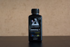 Innova 7 est un shampoing aux superbes rendus visuels et olfactifs - bouteille de 200 millilitres.